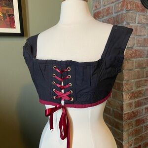 Black and red Regency half stays